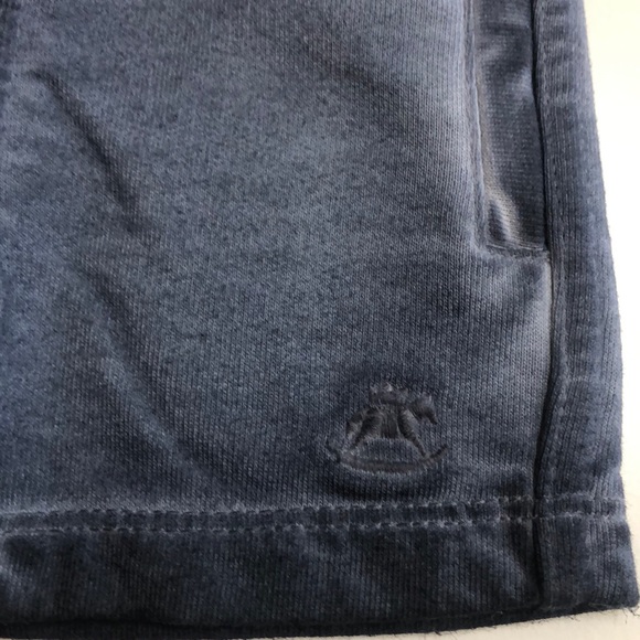 Shorts - Picture 2 of 3